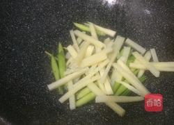 酸笋炒海蛏的做法图解5