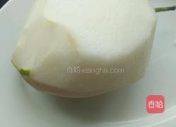 红酒炖梨的做法图解1