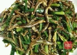 韭菜拌银鱼干的做法图解9