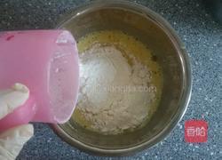 红丝绒蛋糕的做法图解4