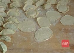 韭菜鸡蛋饺子的做法图解6