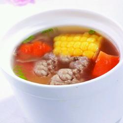 胡萝卜玉米排骨汤的做法[图]
