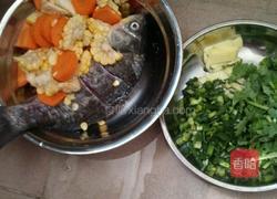 鲫鱼养生汤的做法图解1