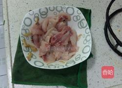 鱼片黄瓜的做法图解2