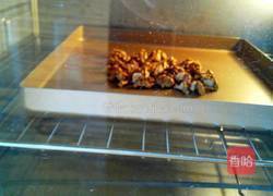 核桃仁拌菠菜的做法图解3