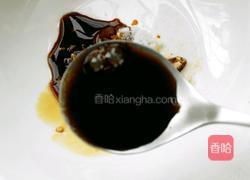 核桃仁拌菠菜的做法图解9