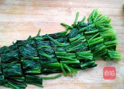 核桃仁拌菠菜的做法图解12