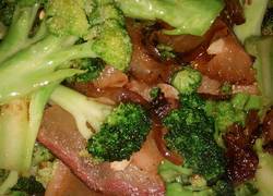 西兰花炒腊肉