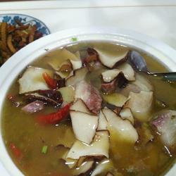 腊猪脚炖干豆腐的做法[图]