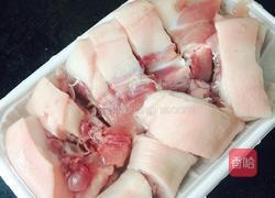 红烧猪尾巴的做法图解1