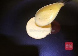 牛奶鸡蛋玉米饼的做法图解8