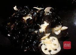 木耳莲藕炒肉片的做法图解6