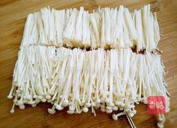 西红柿炒金针菇的做法图解2