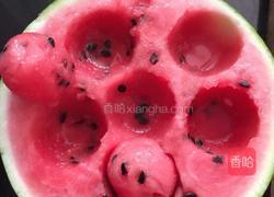 自制鲜榨西瓜汁的做法图解1