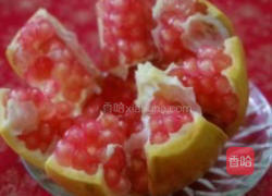 轻松快速剥石榴过程的做法图解5