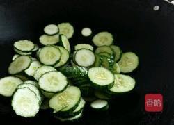 黄瓜黑木耳炒鸡蛋的做法图解5