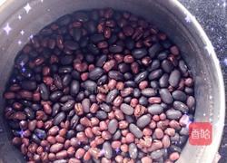 豆沙馒头和猪肉馒头的做法图解1