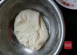 自做葱油饼的做法图解1