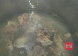 莲藕炖排骨的做法图解3