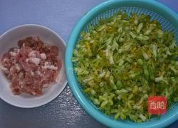 夜来香肉丝汤的做法图解1