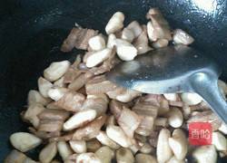 菱角小炒肉的做法图解3