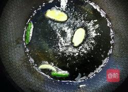 鲫鱼塞肉的做法图解11