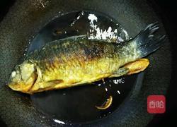鲫鱼塞肉的做法图解13