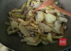 炒洋瓜豆的做法图解3