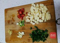 咖喱鸡块饭菜谱的做法图解1