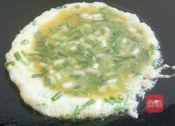葱花煎鸡蛋的做法图解4