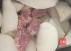 虾仁排骨罗卜汤的做法图解5