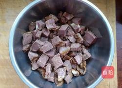 番茄红烩牛肉干的做法图解1