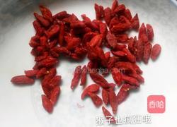 鱼翅响螺猪骨头汤的做法图解3