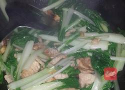 瘦肉炒小白菜的做法图解6