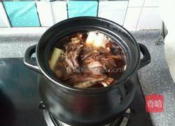 松茸牛肉汤的做法图解3