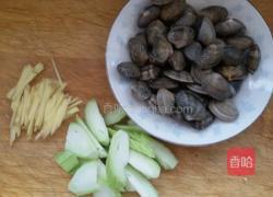 蛤蜊丝瓜汤的做法图解1