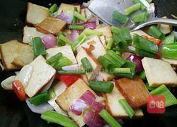 双椒豆腐干的做法图解8