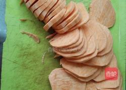 油炸地瓜的做法图解1