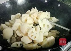 莲藕焖猪脚的做法图解12