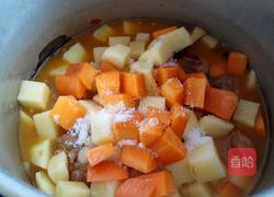 土豆烧排骨的做法图解8