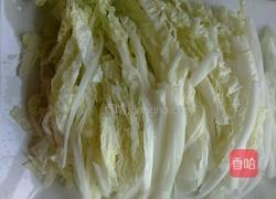 冻豆腐炖白菜的做法图解2