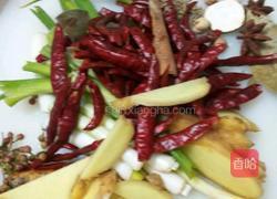 酱香猪蹄的做法图解2