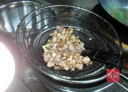 蘑菇炒小鸡的做法图解4