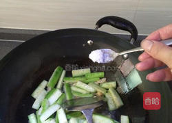 丝瓜炒鸡蛋的做法图解7