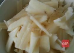 炒莲花根的做法图解2
