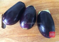 蒜香烧茄子的做法图解1