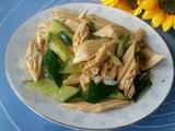瓜片炒腐竹的做法[图]