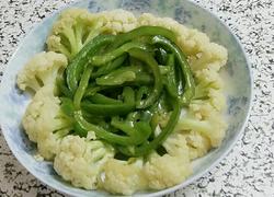 甜椒炒花菜
