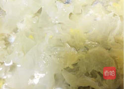 青苹果雪梨银耳汤的做法图解3
