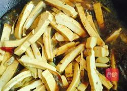 芹菜苗炒白干的做法图解4